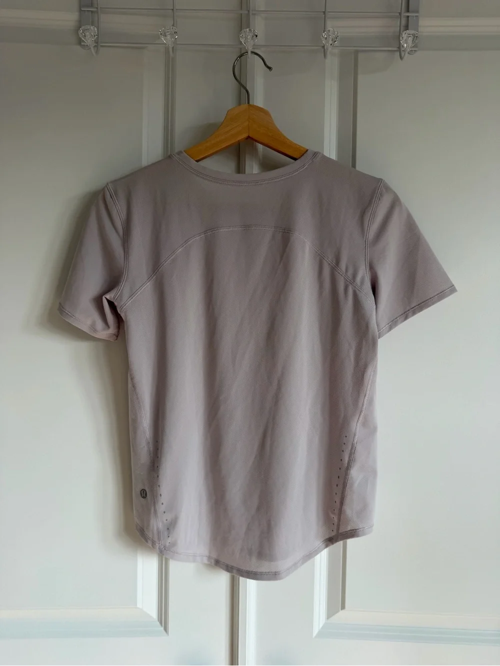 Lululemon women’s High Neck Run and Train Tee
